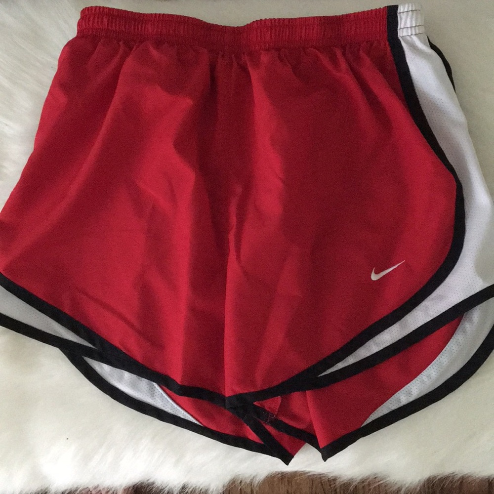 women’s nike shorts